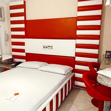 Lemonte Motel ブルスケ エクステリア 写真