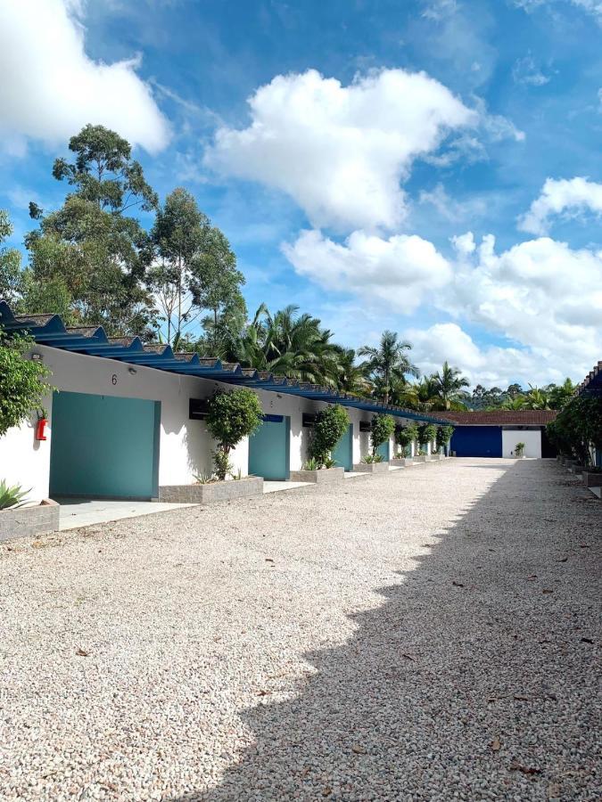Lemonte Motel ブルスケ エクステリア 写真