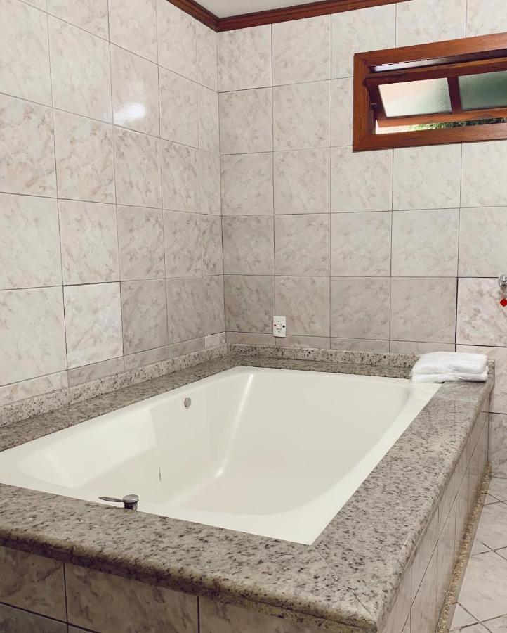 Lemonte Motel ブルスケ エクステリア 写真