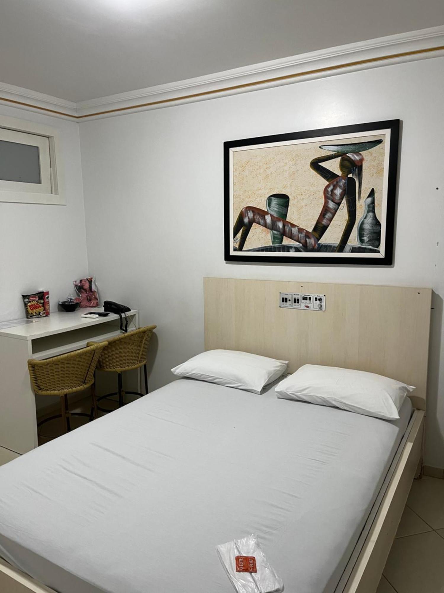 Lemonte Motel ブルスケ エクステリア 写真